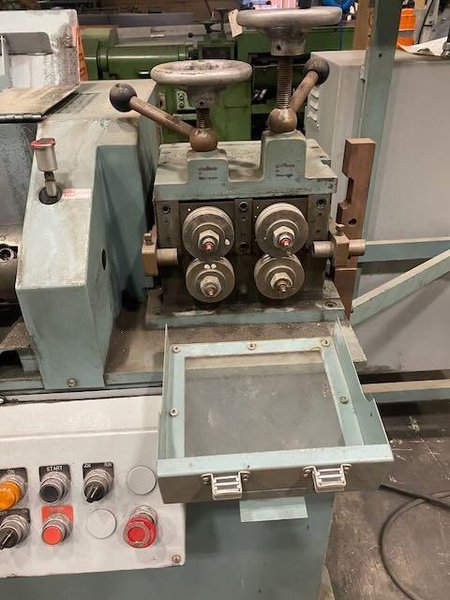 Shuster Model 24SFT Twin Arbor Wire Straightener