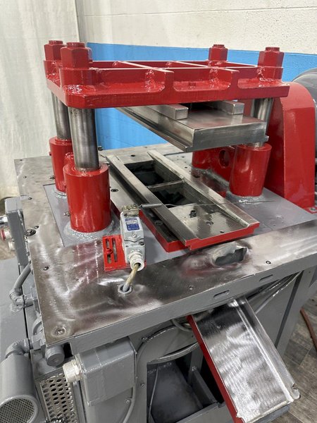12 TON TISHKEN 4 POST CUTOFF PRESS: STOCK #78450