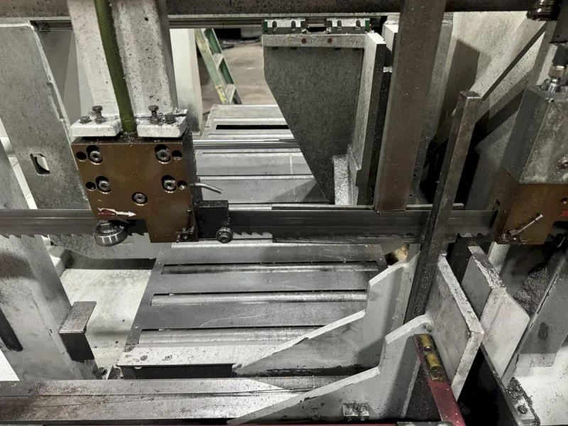 USED BEHRINGER 20" X 16" DUAL POST AUTOMATIC BANDSAW MODEL HBE 411A, Year: 2021