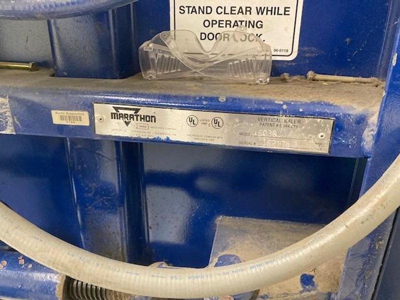 60" X 30" MARATHON MODEL #6030-D HYDRAULIC VERTICAL BALER : YOBRO 25156
