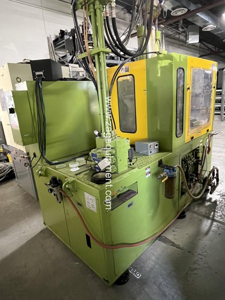 Nissei Used TNS50R5V Vertical Injection Molding Machine, Yr 2006