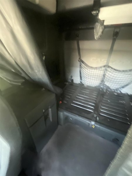 2021 Freightliner Cascadia 1FUJHHDR2MLML7306