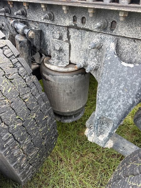 2019 International LT625 3HSDZAPR0KN125888