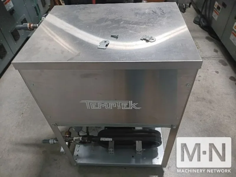 1 TON TEMPTEK MODEL CF-1W WATER COOLED CHILLER MFG 2022 NEVER USED