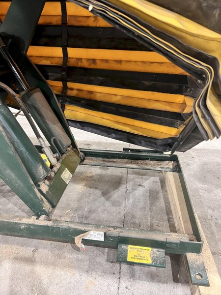 3500 LB X 60" X 36" SOUTHWORTH MODEL #4428610 HYDRAULIC SCISSOR LIFT TABLE WITH ROLLER TOP: STOCK #20933