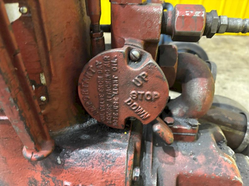(2) 100 TON DUFF NORTON MODEL #144-CMJ AIR MOTOR JACKS, 30&quot; LIFT: YOBRO #24190