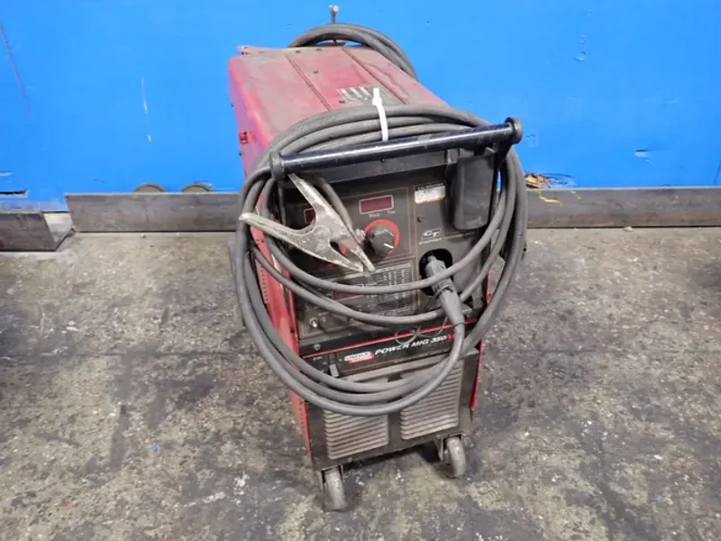 LINCOLN ELECTRIC 350 A WELDER   -  POWER MIG 350MP
