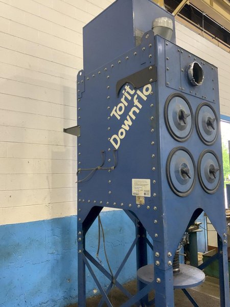 TORIT DOWNFLO DUST COLLECTOR MODEL DF 2DF4: STOCK #81070