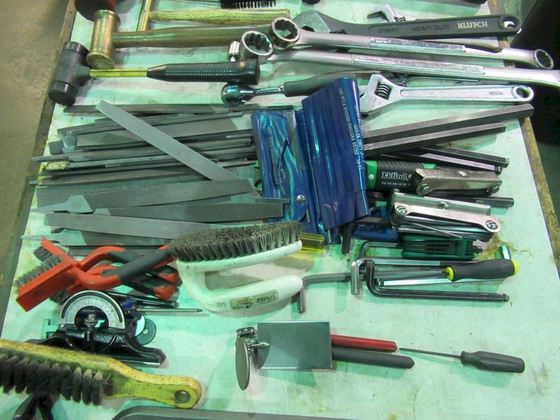 Hand Tools, Large Assortment - Auction Item