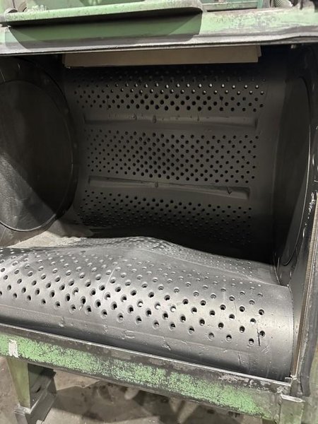 Goff Model 3BB 3 Cu Ft. Rubber Belt Tumble Type Shot Blast Machine