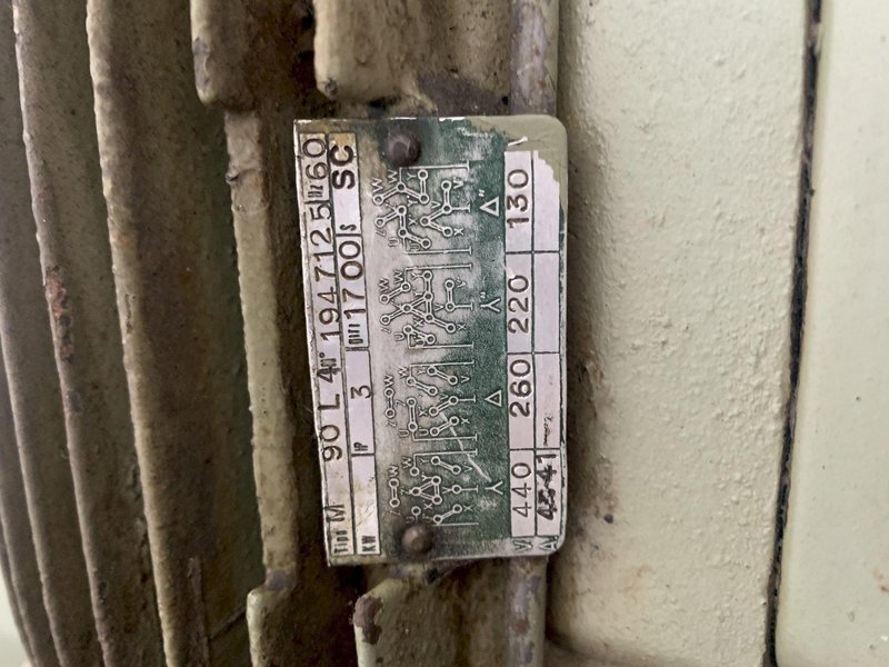 UCIMU R 915 L 30-40 RADIAL ARM DRILL. STOCK # 0254224