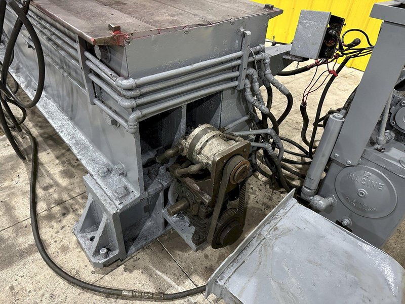 400 TON X 30' DRILCO TRAVELING HEAD HYDRAULIC STRAIGHTENING PRESS: STOCK #24953