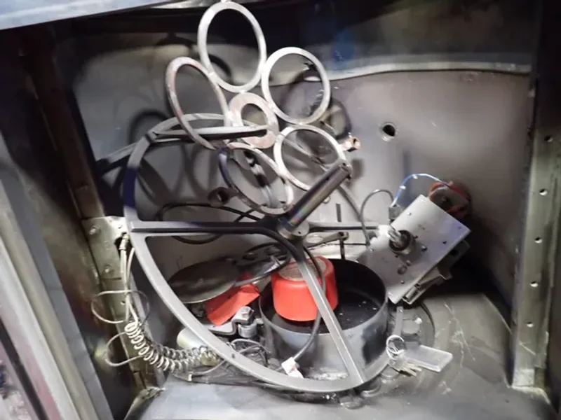 EDWARDS VACUUM COATING SYSTEM  -  AUTO 500
