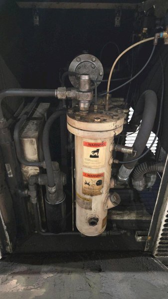 INGERSOLL RAND SSR-EP25SE 95CFM 125PSI 25HP AIR COMPRESSOR USED