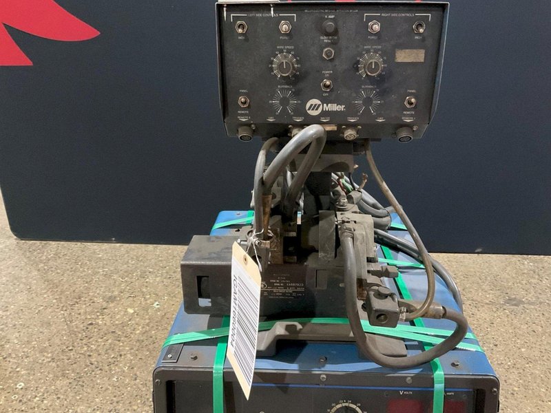 MILLER DELTAWELD 302 CV/DC WELDER USED