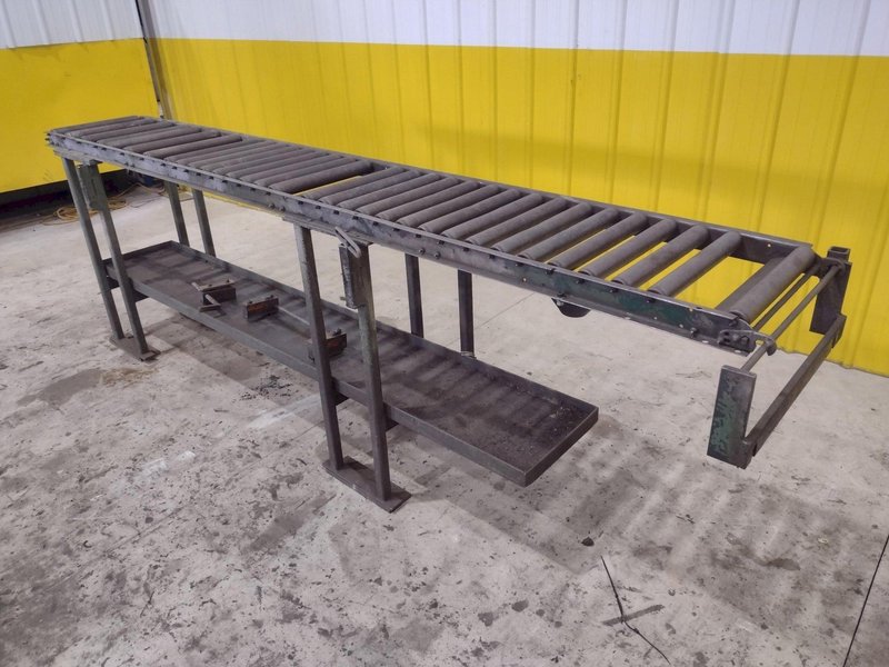 120&quot; LONG X 16&quot; WIDE X 39&quot; ROLLER CONVEYOR: STOCK #21840