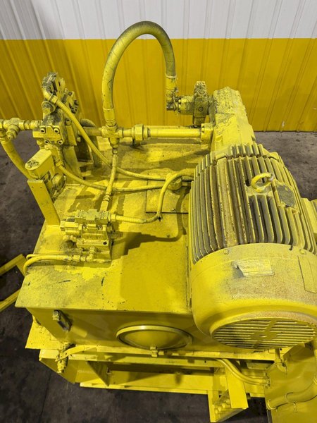 30" X 36" SELCO MODEL #HSO-107-A AUTO-TIE HORIZONTAL HYDRAULIC BALER: YOBRO #24559