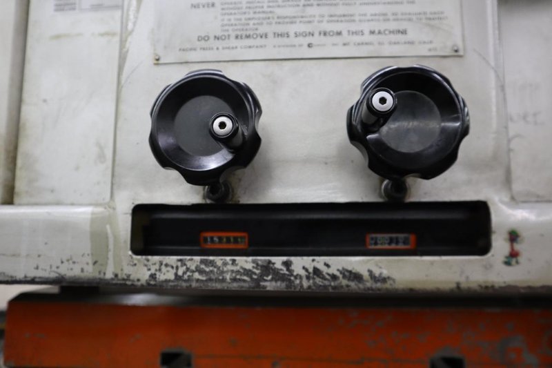 Pacific 110 PF-OBS Hydraulic Press, 110 Ton, 8.25&quot;Stroke, Dual Palm Buttons- Auction Item