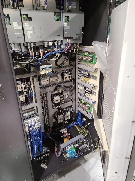 2017 OKUMA L300-MYW-E | Lathes, CNC (3-Axis or More)