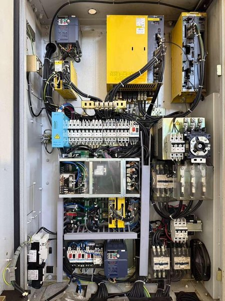 Mori Seiki DuraVertical 5100 CNC Vertical Machining Center – Mill