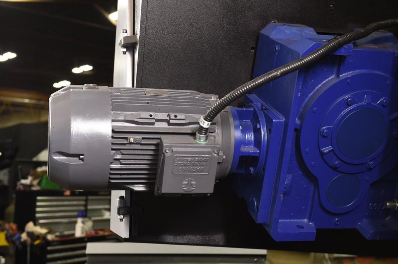 NEW 40"H x 40"W HYD-MECH H-40/40 HORIZONTAL BAND SAW