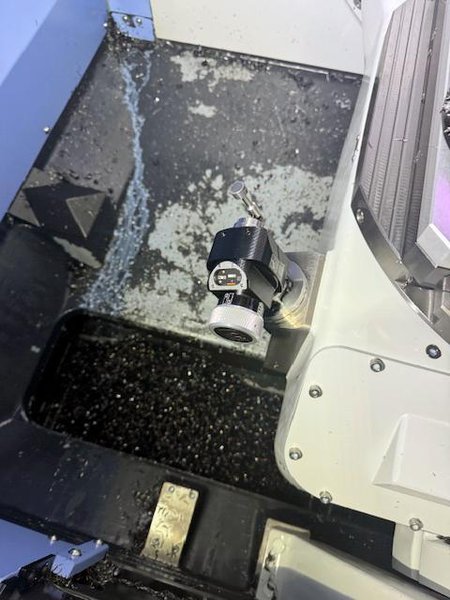 Doosan DVF 5000 5-Axis VMC, 2022 – 18K Spindle, 120 ATC, Through Spindle Coolant/Air, 8 Pallet Changer, Probing, Mist Collector, Conveyor