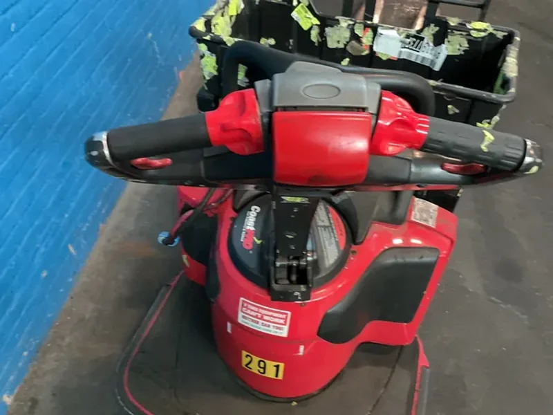 Raymond  8000 Lbs  Electric Pallet Jack  - 8410