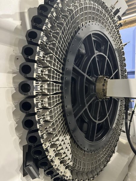 Doosan NHP 5000 HMC, 2021 – LNS Turbo MH250 Chip Conveyor, Probe, Tool Setter, 12 Cutting hours on machine!!