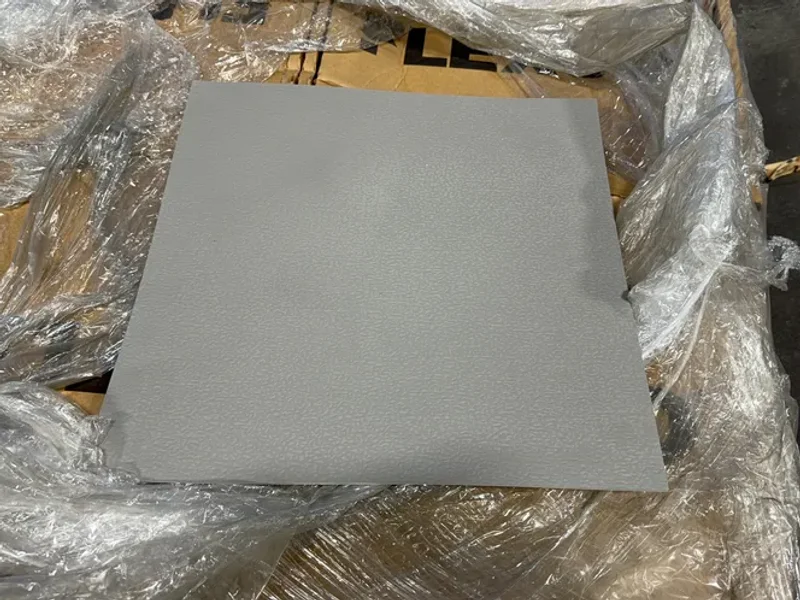 FLEXCO 18”X18”X1/8” FLOOR TILES   -  SE-061/se-023