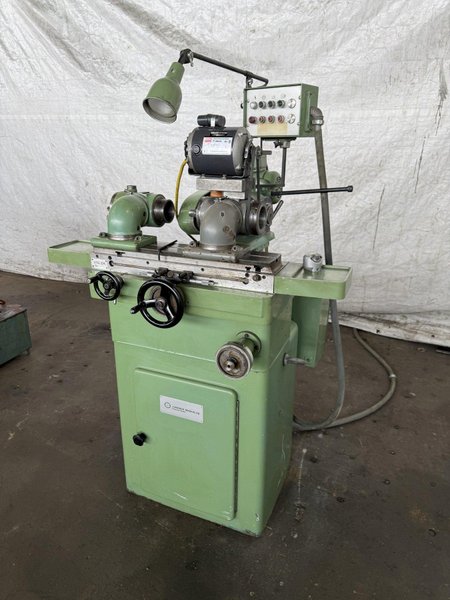 JUNGNER MASKIN US 2305 UNIVERSAL TOOL AND CUTTER GRINDER. STOCK # 0449625.