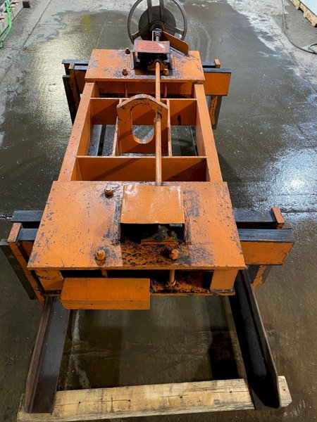 6,000 LBS BUSHMAN SHEET LIFTER STOCK #2843