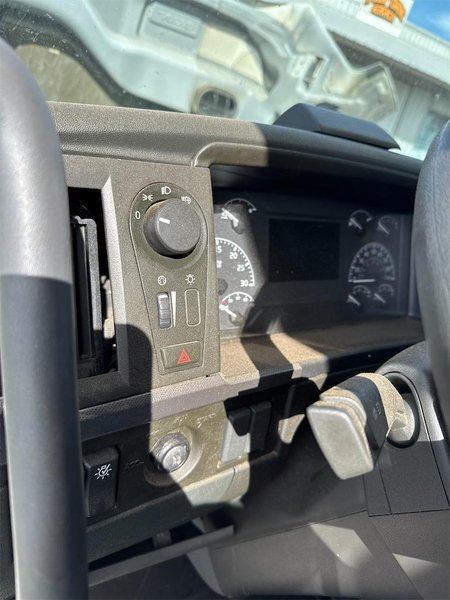 2022 Volvo VNL64T 760 4V4NC9EH2NN602669