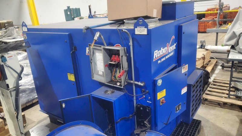(2) Robovent DFS-8000 Dust collector's
