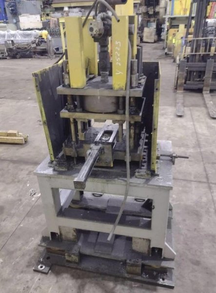 7 TON AIRAM ARDCOR PNEUMATIC 4-POST CUTOFF PRESS. STOCK # 0537226