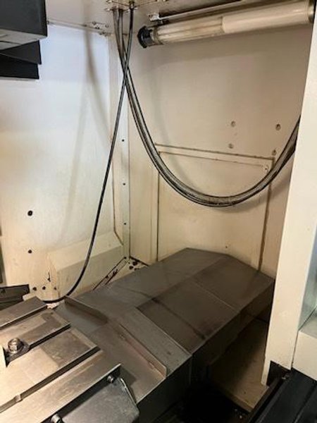 Mazak Nexus 410A VMC, 2006 – 4th Axis Rotary, Through Spindle Coolant, Tooling, Chip Auger, Tool Probe, Low Hours