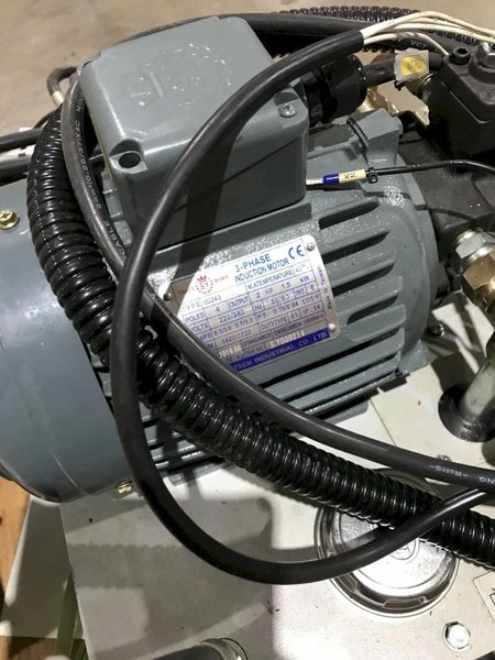 CAMEL NLA00013301A PUMP 3PH 2 HP 60 LITER USED