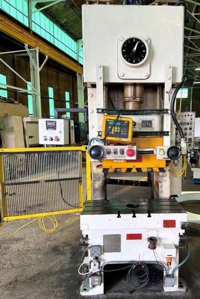 121 Ton Aida Gap Frame Press C1-11 (1), 42&quot; x 20&quot; Bed, 4.3&quot; Str., 50-100 SPM