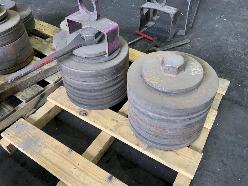 4" X 4" X 5/8" BUFFALO #2 ANGLE BENDING ROLLS: STOCK #81408