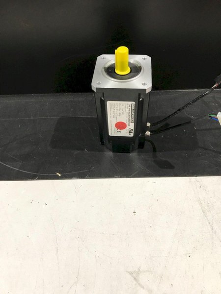 KOLLMORGEN AKM42S-CSSN2-02 SERVO AND SPINDLE MOTORS USED