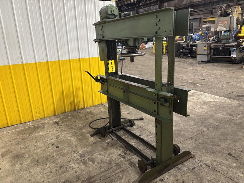 60 TON BRIDGEPORT MANELY H-FRAME HYDRAULIC POWERED SHOP PRESS: STOCK #23116
