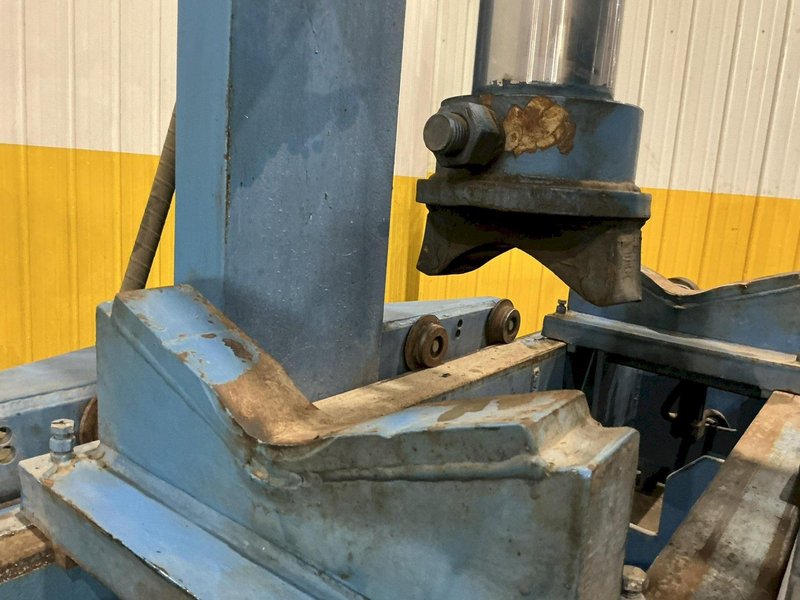 200 TON X 15' JAVELINA TRAVELING HEAD ROLLING FRAME HYDRAULIC STRAIGHTENING PRESS: YOBRO #25136