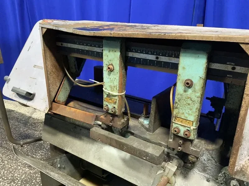 WILTON MACHINERY 17" X 10" HORIZONTAL BAND SAW  -  7020
