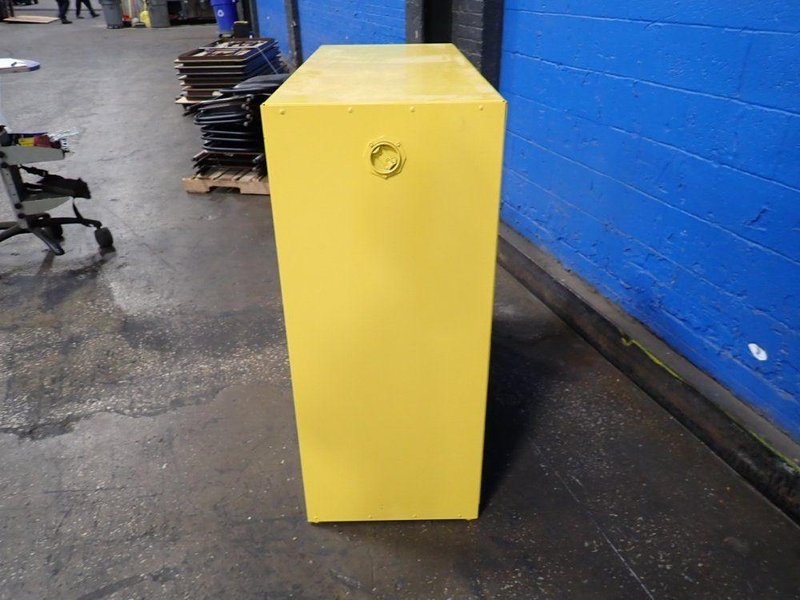 EAGLE 30 GAL SAFETY STORAGE CABINET  -  1932