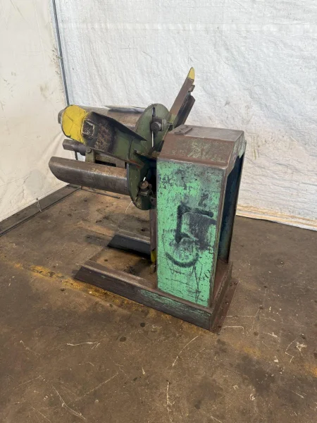 1,000 LB X 12" AMERICAN MODEL #60 PULL OFF COIL REEL UNCOILER : YOBRO #23925