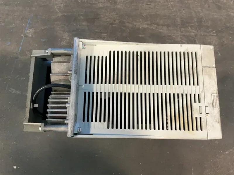 MITSUBISHI 9 KW SERVO DRIVE UNIT  -  MDS-C1-V1-90
