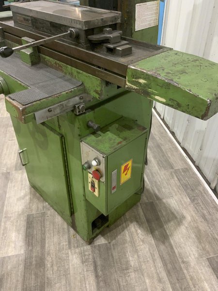 6" X 18" ROYAL MODEL 618 HORIZONTAL SURFACE GRINDER: STOCK #81224