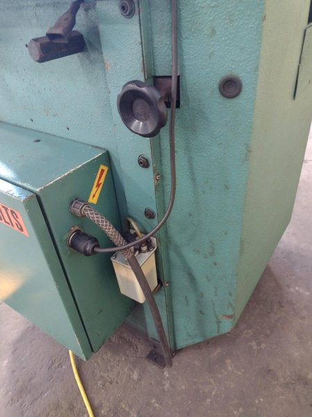 10&quot; X 10&quot; X 3/16 UNIPUNCH MODEL COMACA CH 260 HYDRAULIC ANGLE NOTCHER: STOCK 17381