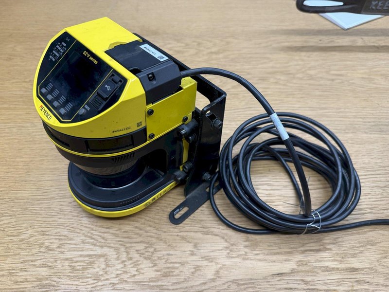 2024 KEYENCE MODEL SZV04X SAFETY LASER SCANNER, MULTI-FUNCTION TYPE, WITH CAMERA FUNCTION: YOBRO #24839