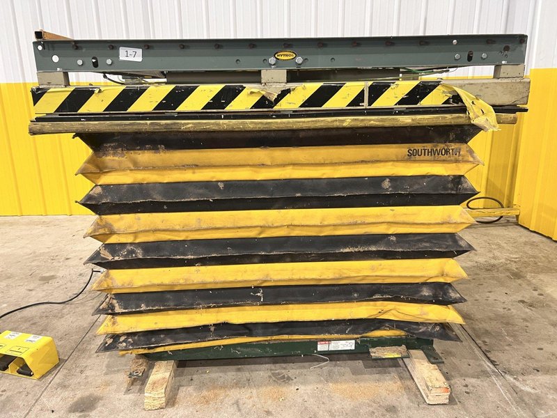 3500 LB X 60" X 36" SOUTHWORTH MODEL #4428610 HYDRAULIC SCISSOR LIFT TABLE WITH ROLLER TOP: STOCK #20934