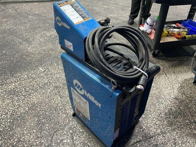 Miller  450 A  Welder  - Axcess 450
